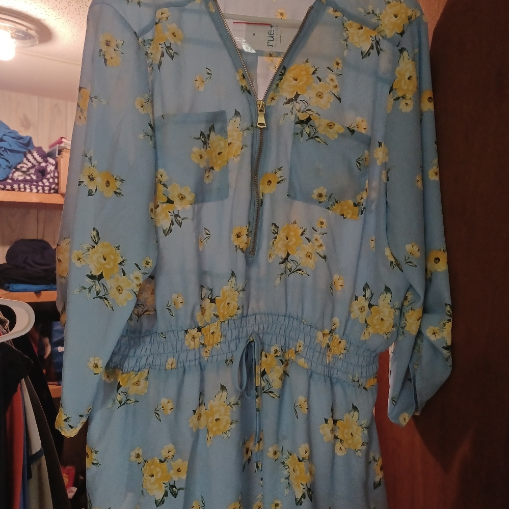 Cute blouse